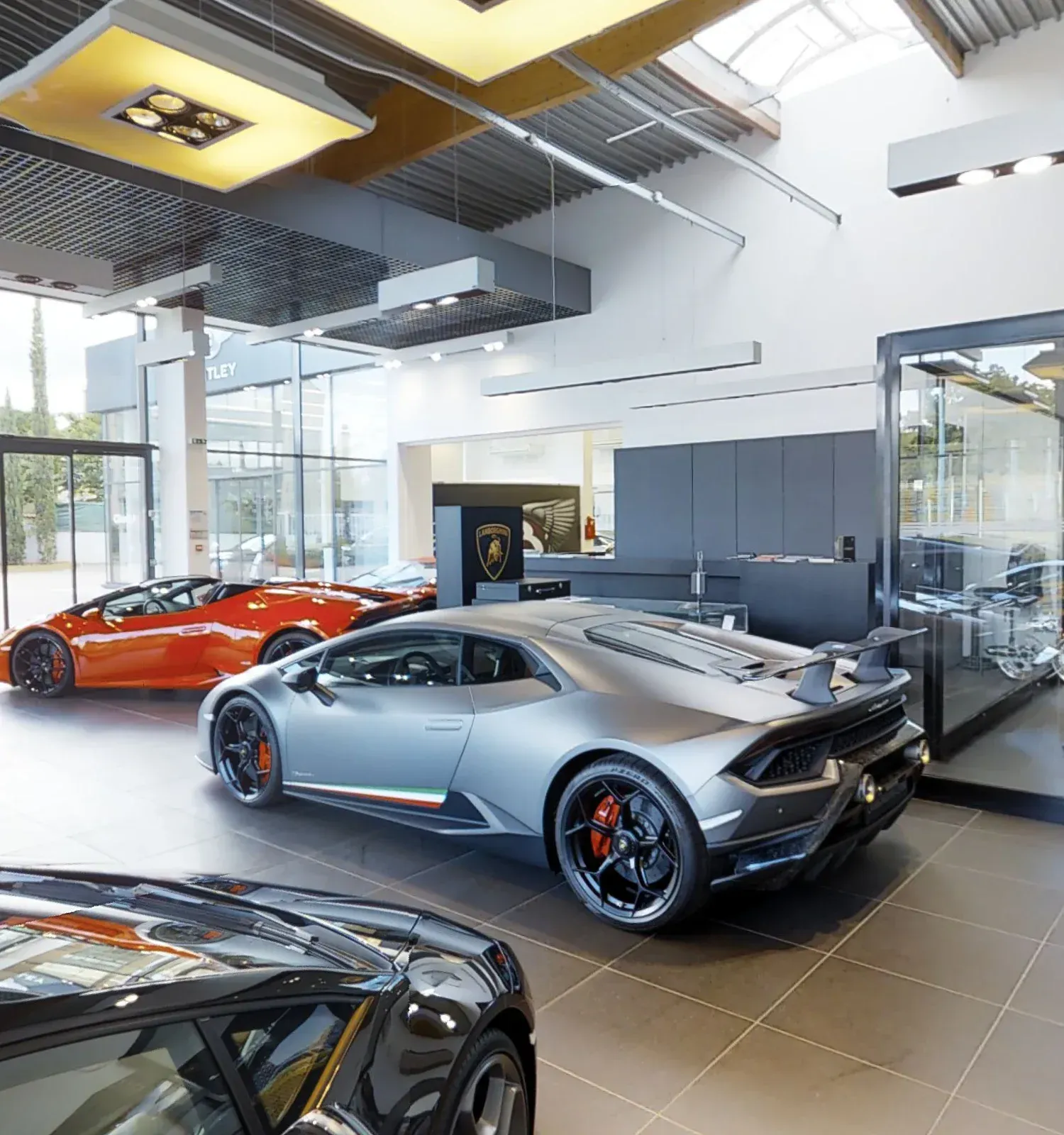 Huracán Performante dans le showroom Lamborghini de Lyon, vue tirée de la visite Google Street View de 3DCREATION