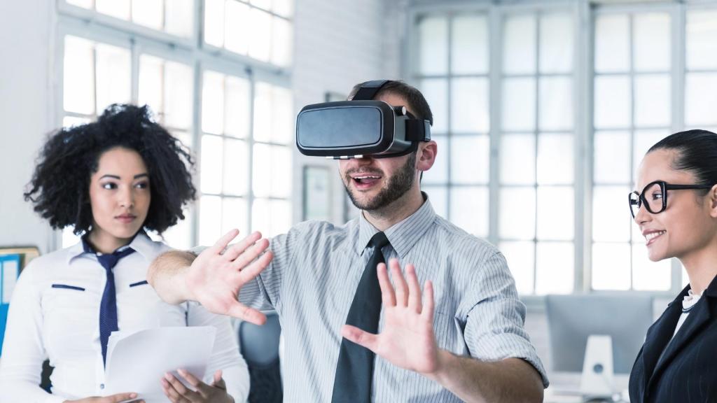 5 façons d’utiliser la réalité virtuelle sur son lieu de travail